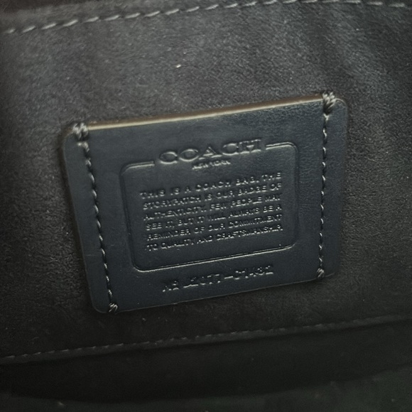 Authentic Coach Crossbody Bag - Picture 6 of 10